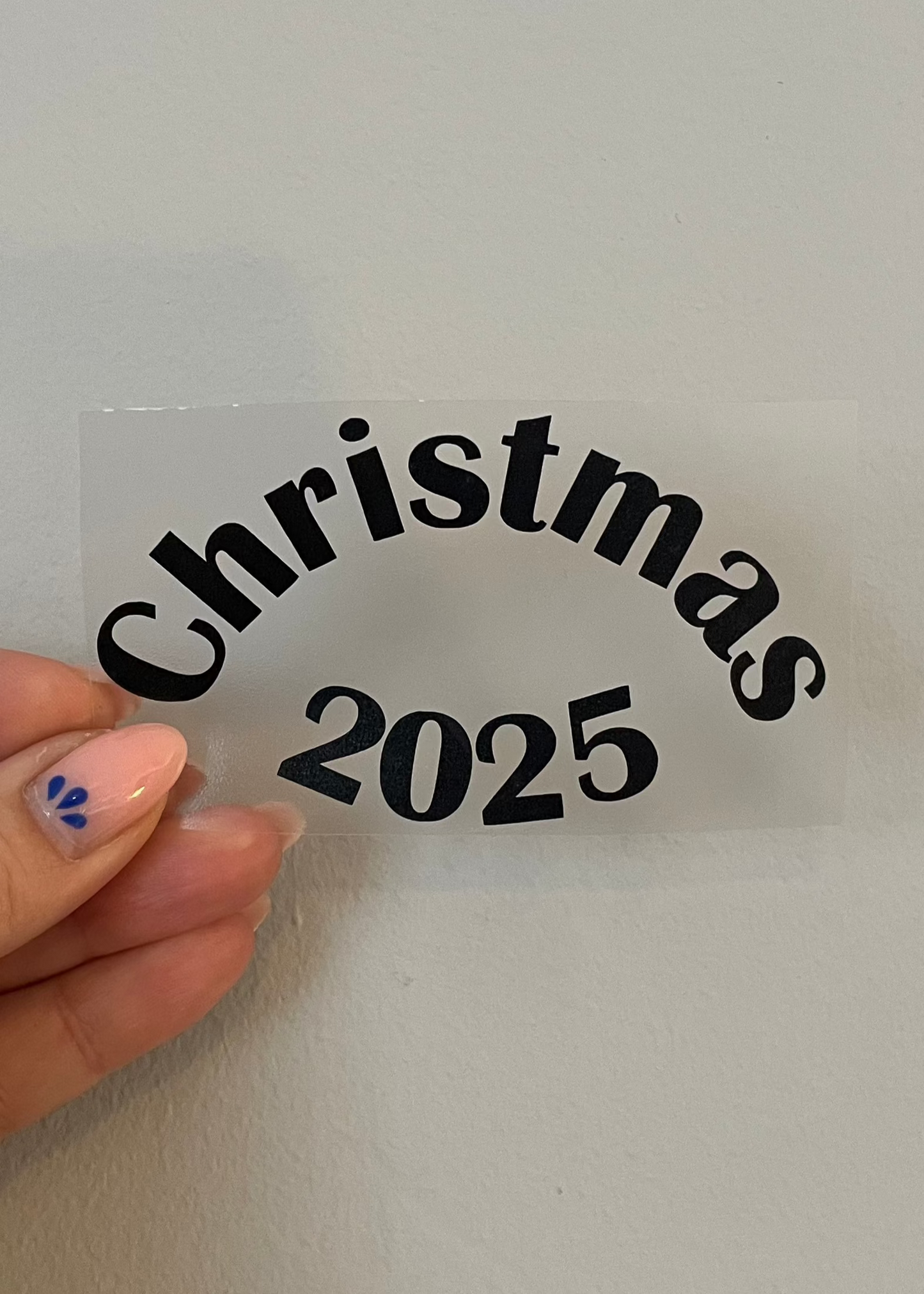 Vinyl lettering for saving tins